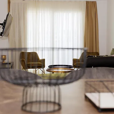 아파트 Musan Boutique